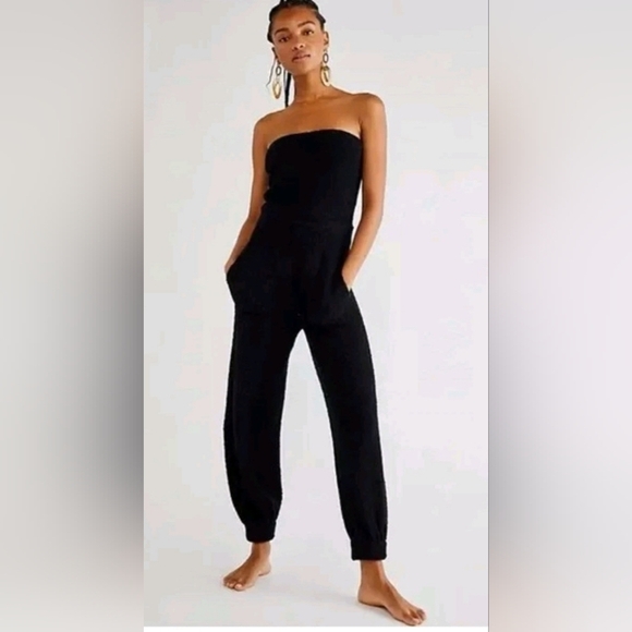 Free‎ People FP beach Claire black terry cloth strapless one-piece jumpsuit - Picture 1 of 14